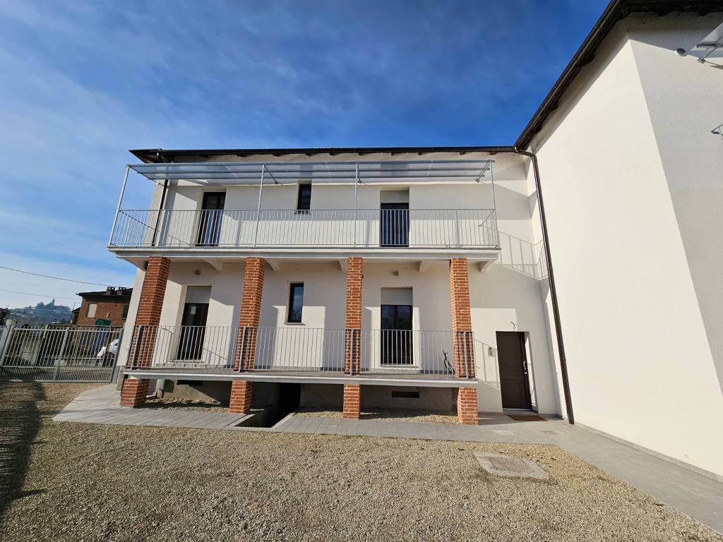 Appartamento a Castell'alfero in VIA STATALE, 152 - Foto 2