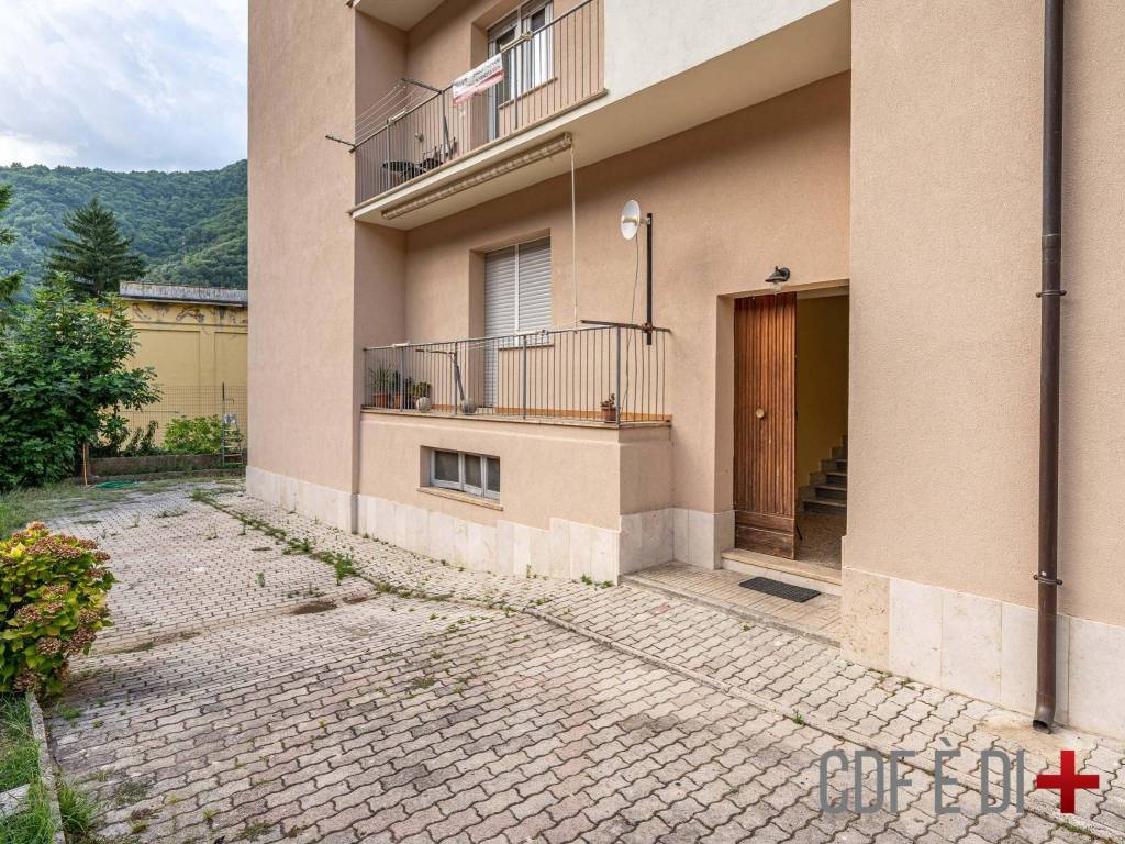 Appartamento a Antrodoco in Via Dante Alighieri - Foto 4