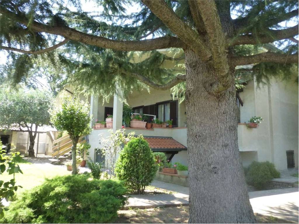 Villa a Busto garolfo in corso milano , 19 - Foto 1
