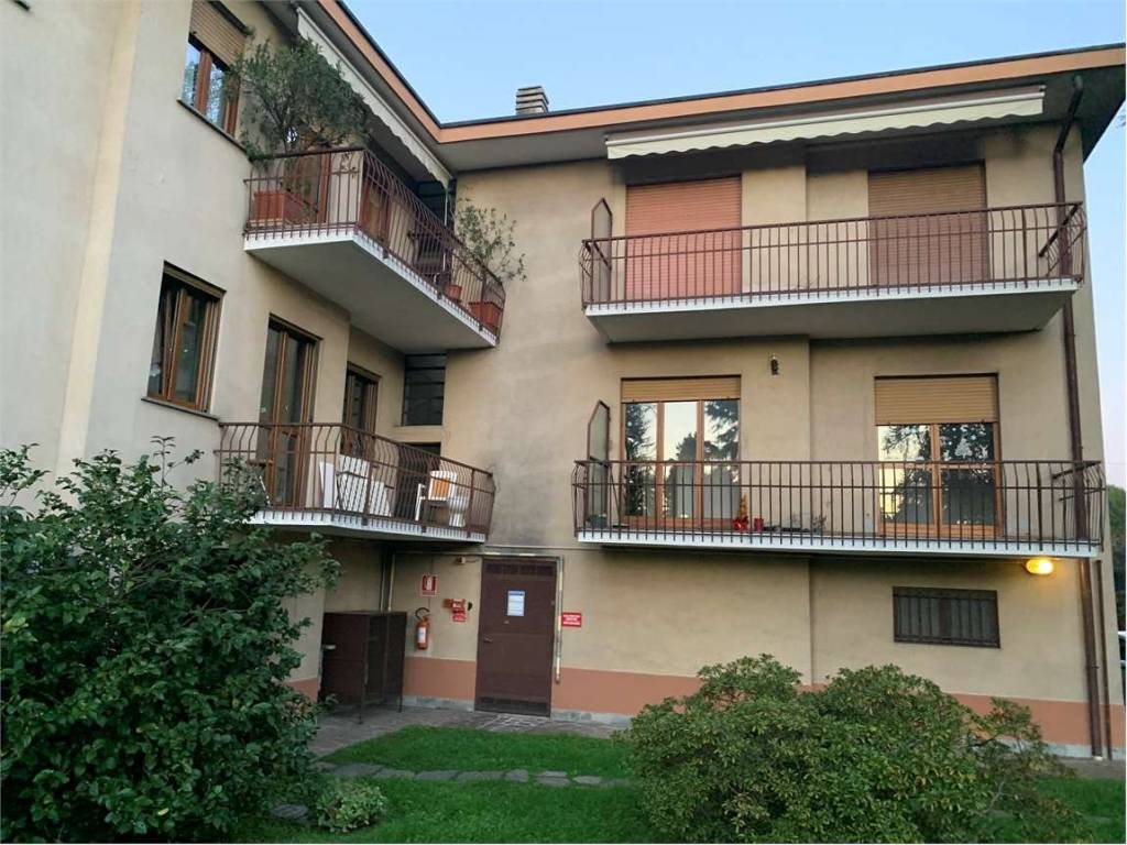 Appartamento a Castelletto sopra ticino in via primo maggio, 3 - Foto 3