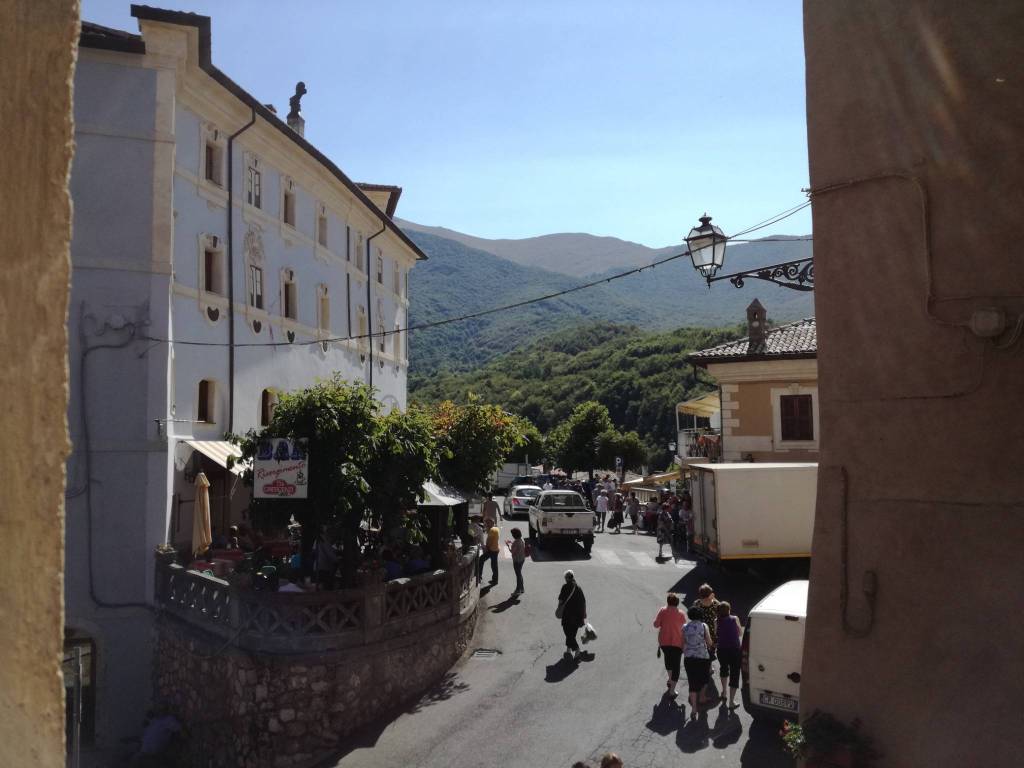 Appartamento a Filettino in Piazza Giuditta Tavani Arquati, 14 - Foto 3
