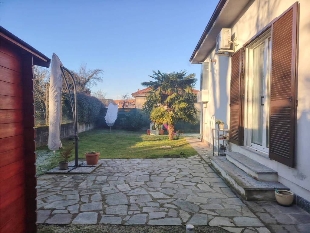Villa a Castelletto sopra ticino in Via Ramacci - Foto 2