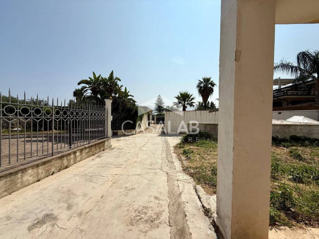Villa a Carini in Via Angelo Morello, 30 - Foto 2