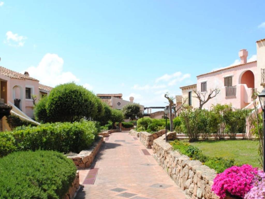 Appartamento a Arzachena in Via del Faro - Foto 2