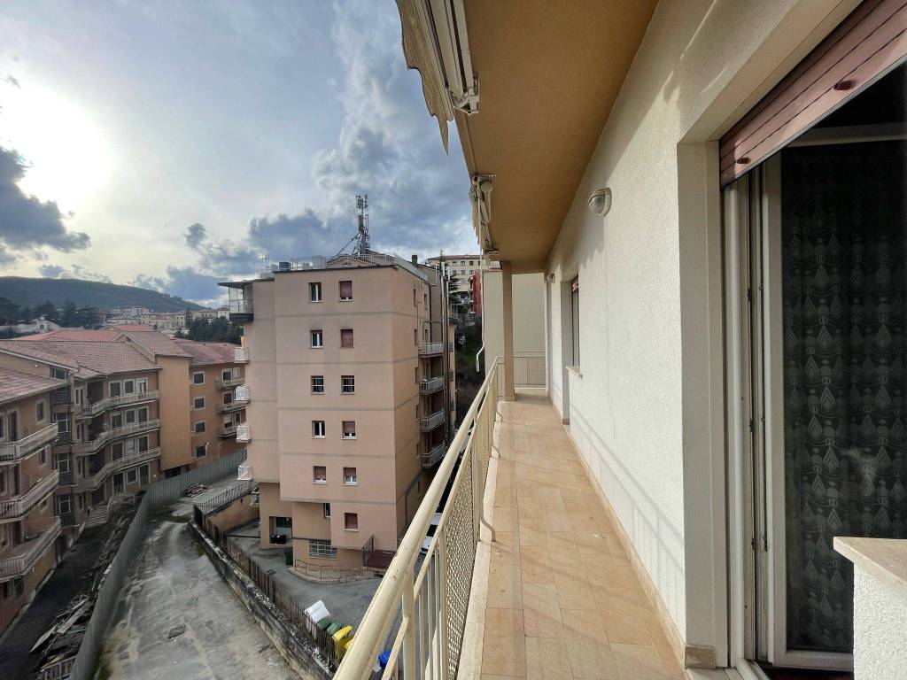 Appartamento a L'aquila in Via Strinella, 140 - Foto 2