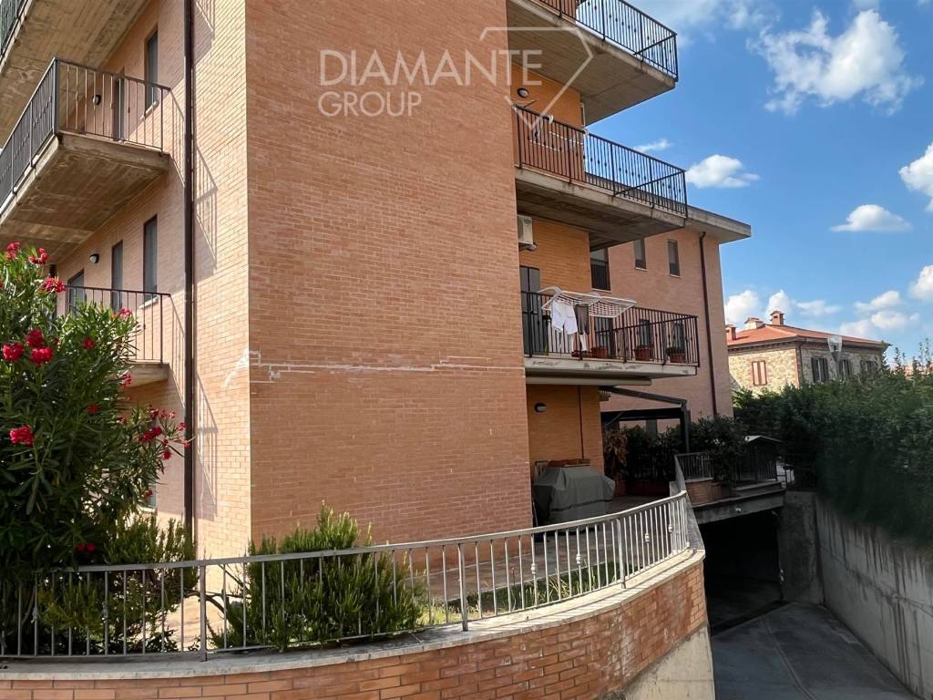 Appartamento a Castiglione del lago in Via Filippo Turati - Foto 2