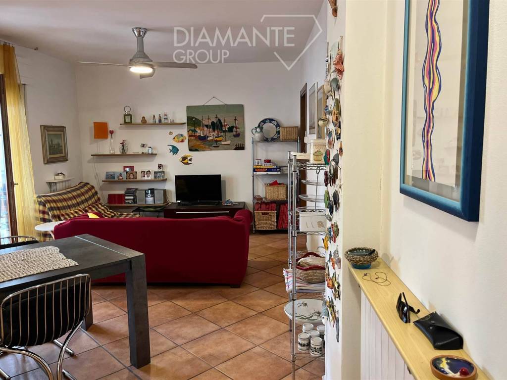 Appartamento a Castiglione del lago in Via Filippo Turati - Foto 5