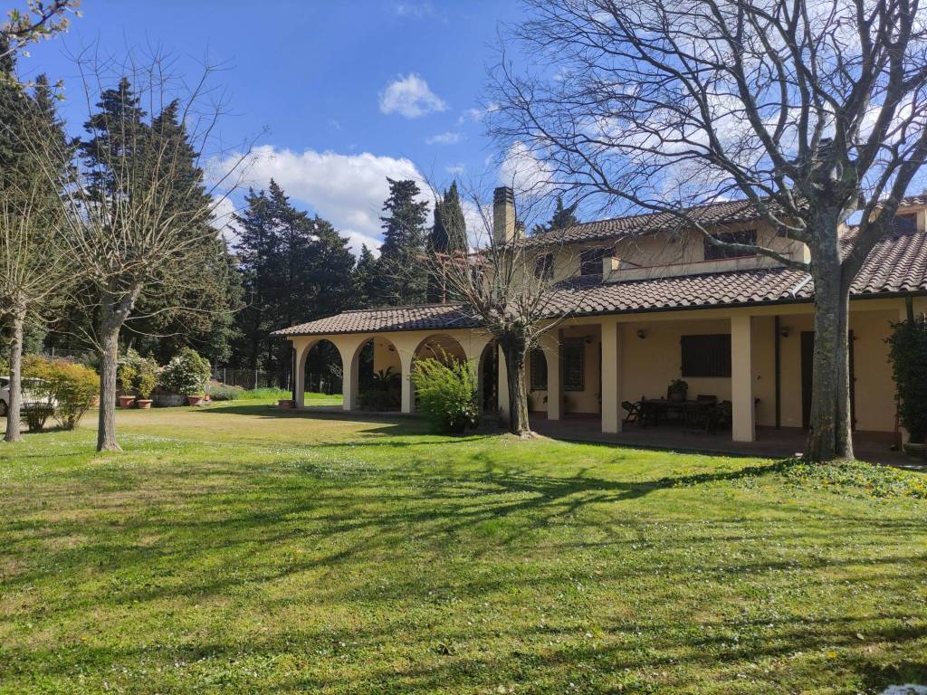 Villa a Carmignano in Via Vergheretana - Foto 3