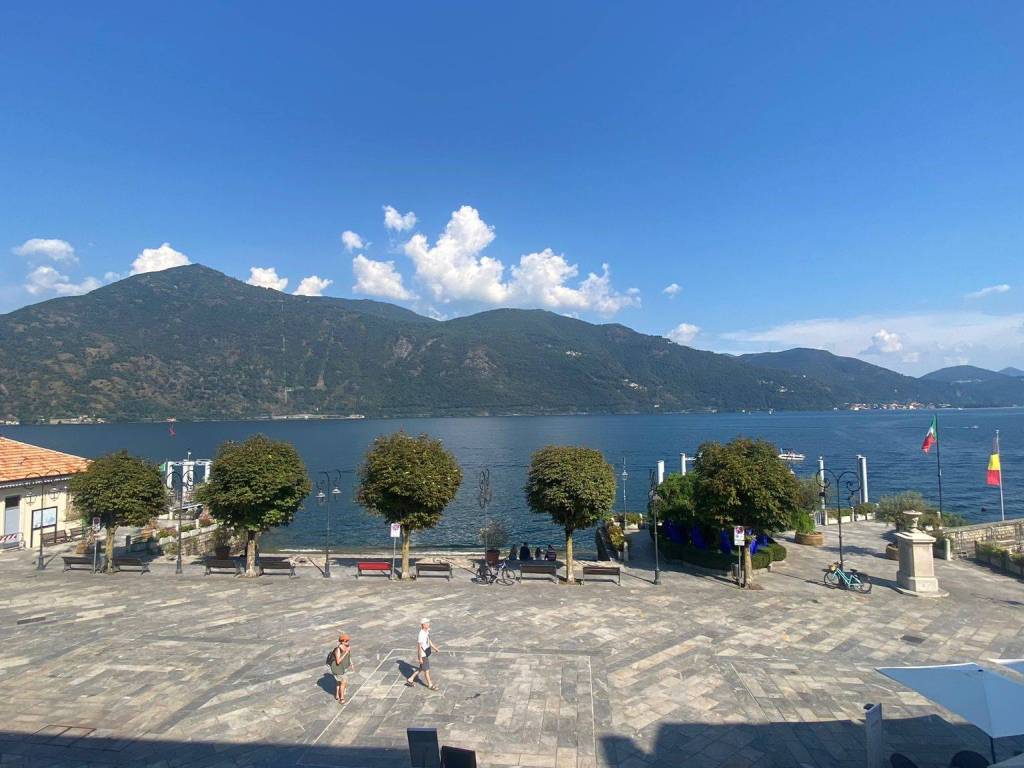 Appartamento a Cannobio in Piazza Vittorio Emanuele III, 26 - Foto 2