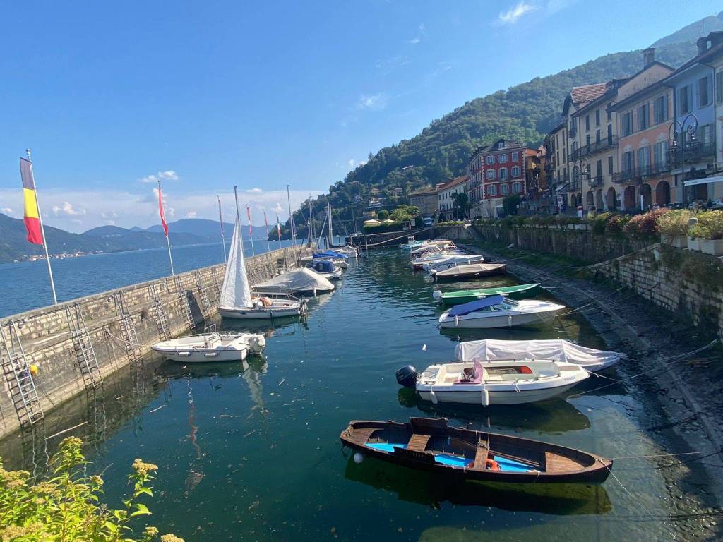 Appartamento a Cannobio in Piazza Vittorio Emanuele III, 26 - Foto 3