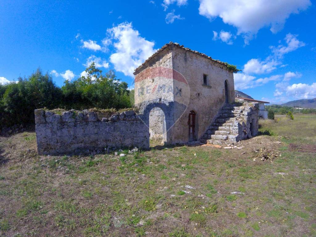 Rustico / casale a Rocchetta a volturno in Via Delle grotte - Foto 4