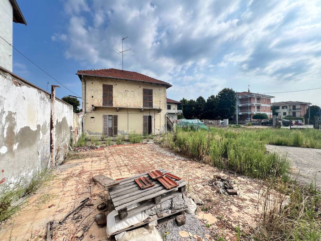 Villa a Crescentino in Via Alessandro Volta, 33 - Foto 2