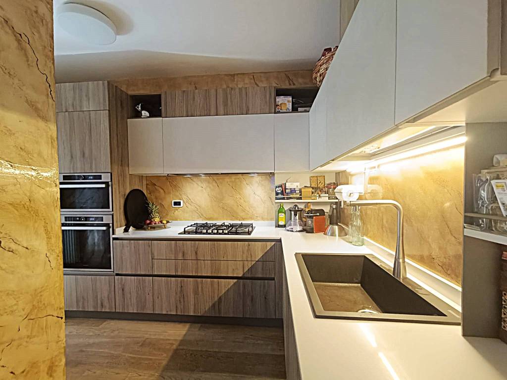 Appartamento a Jesolo in Viale Belgio, 63 - Foto 2