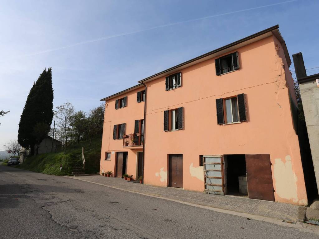 Villa a Gubbio in Case Sparse San Benedetto, 9 - Foto 3
