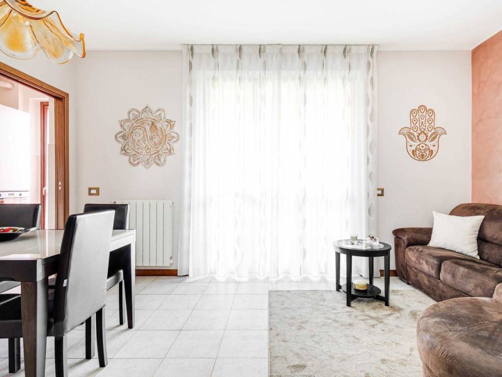 Appartamento a Turate in via Roma , 105 - Foto 4