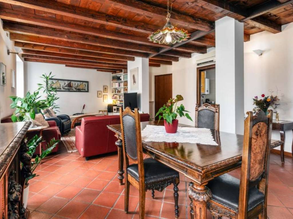 Appartamento a Verona in VICOLO CALCIRELLI , 21 - Foto 3