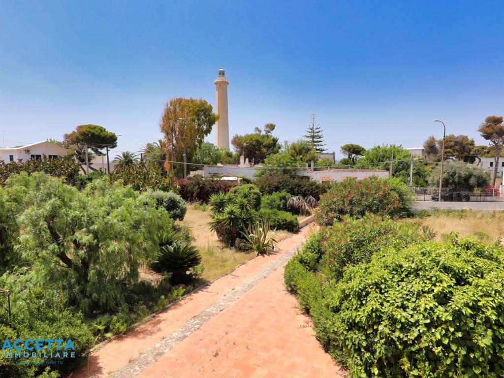 Villa a Taranto in Via Del Faro, 177 - Foto 2