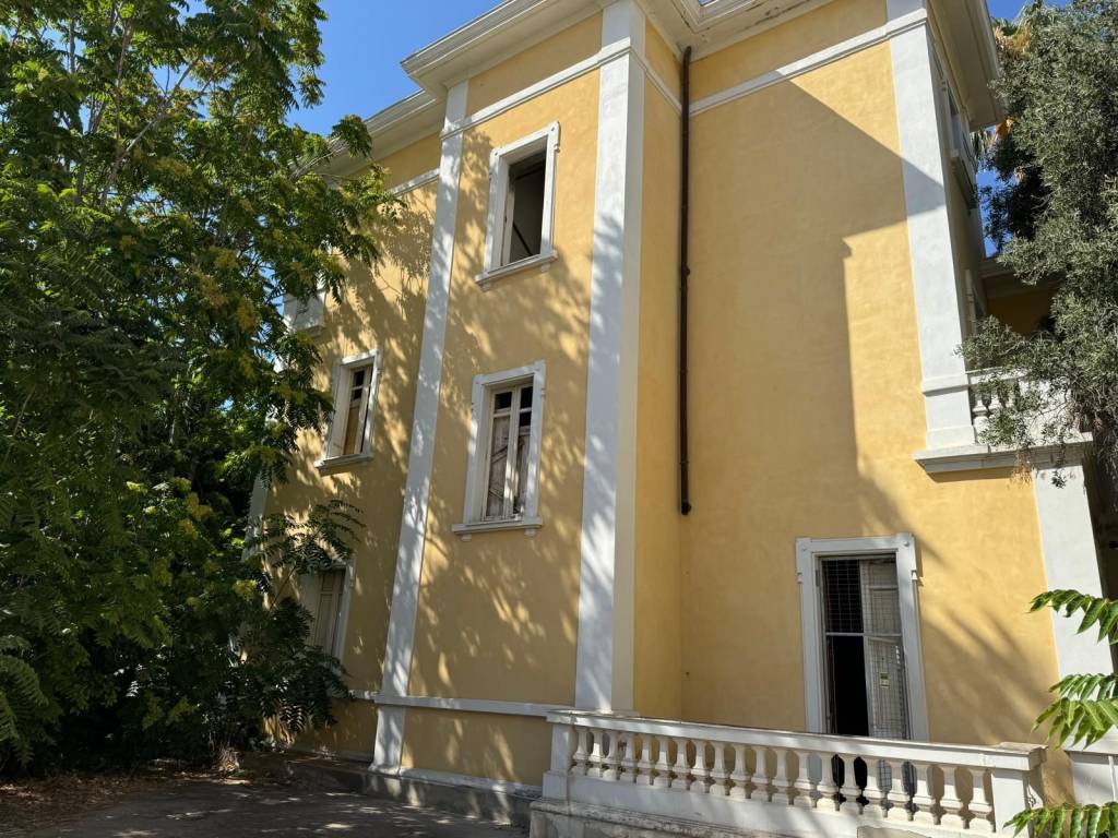 Villa a Cagliari in Viale Luigi Merello, 45 - Foto 2