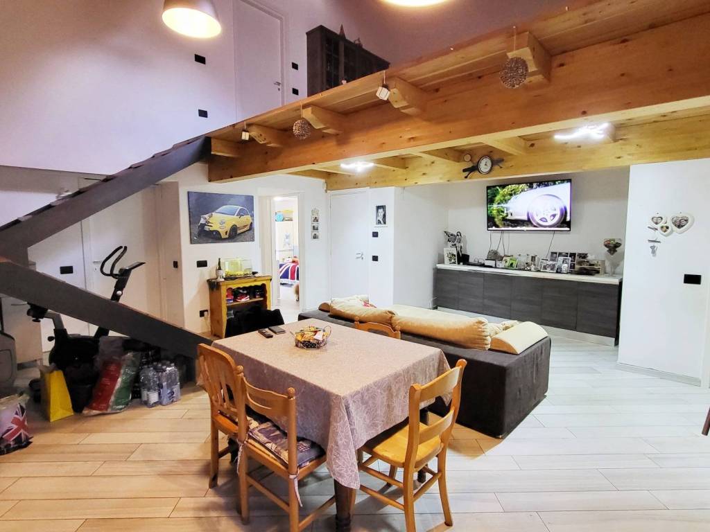 Appartamento a Chatillon in Via Emile Chanoux, 116 - Foto 2