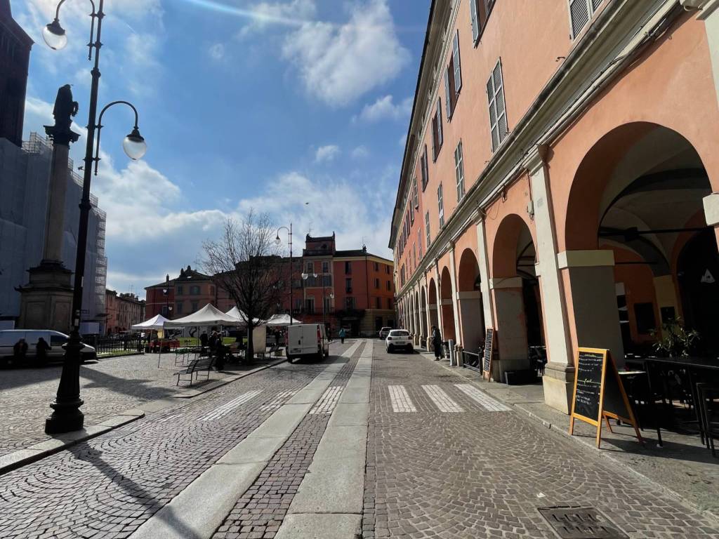 Immobile a Piacenza in Piazza Duomo - Foto 3