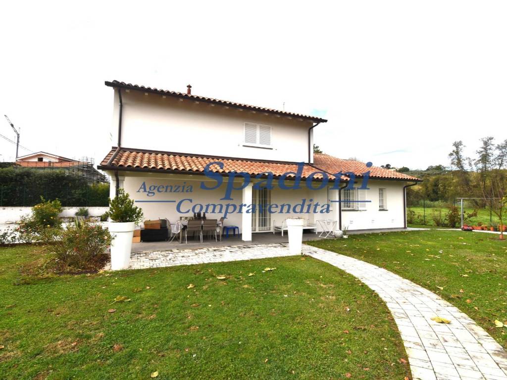 Villa a Buggiano in Via Pistoiese, 72 - Foto 3