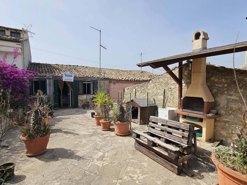 Casa indipendente a Rosolini in Contrada Castellaro - Foto 2