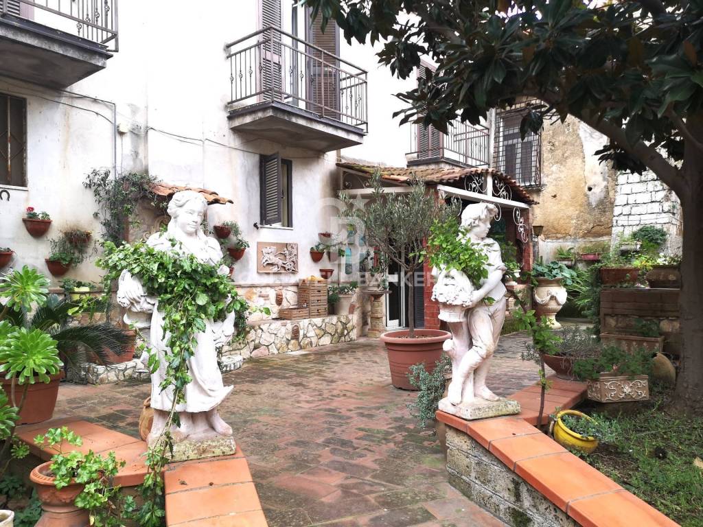 Casa indipendente a Maddaloni in via s. margherita, 16 - Foto 2
