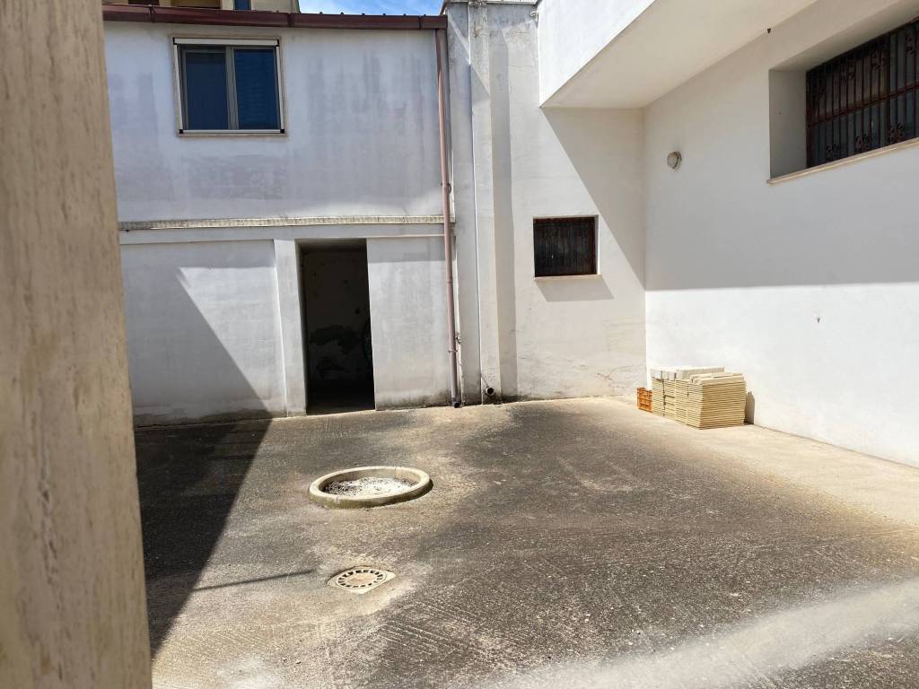 Box / garage a Mesagne in Via Ticino, 46 - Foto 5