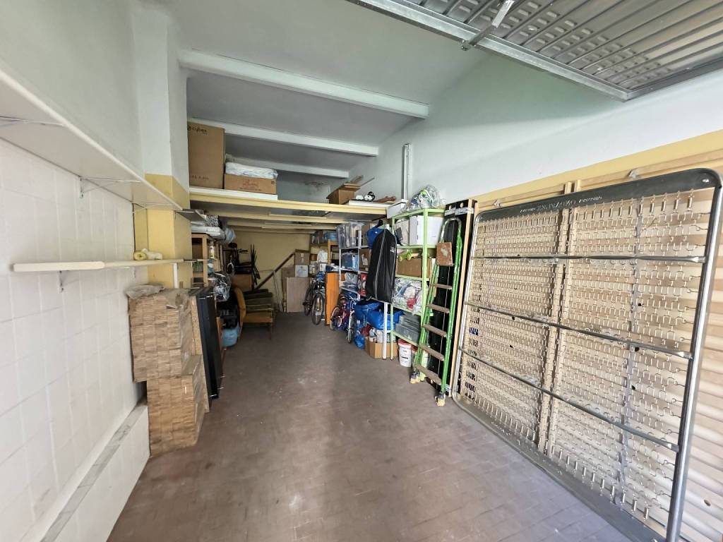 Box / garage a Trieste in VICOLO DELL'OSPITALE MILITARE , 23 - Foto 3