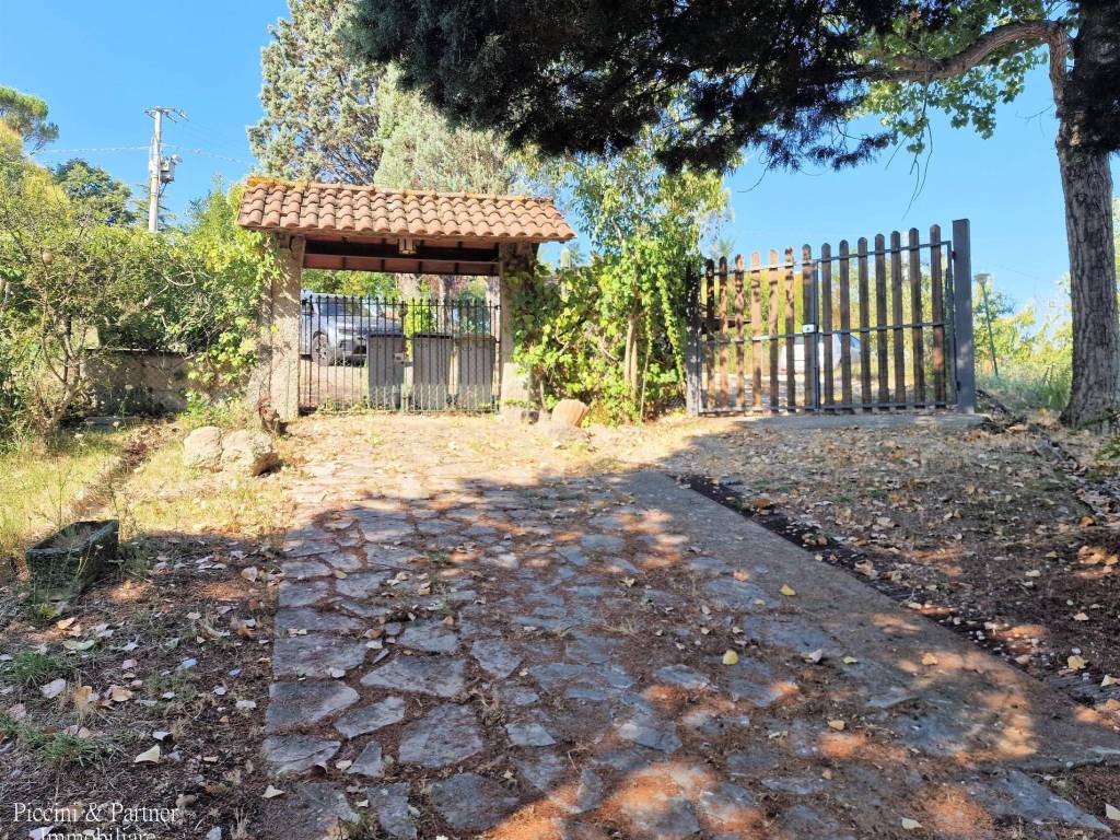 Villa a Todi in Strada Provinciale di Montenero - Foto 4