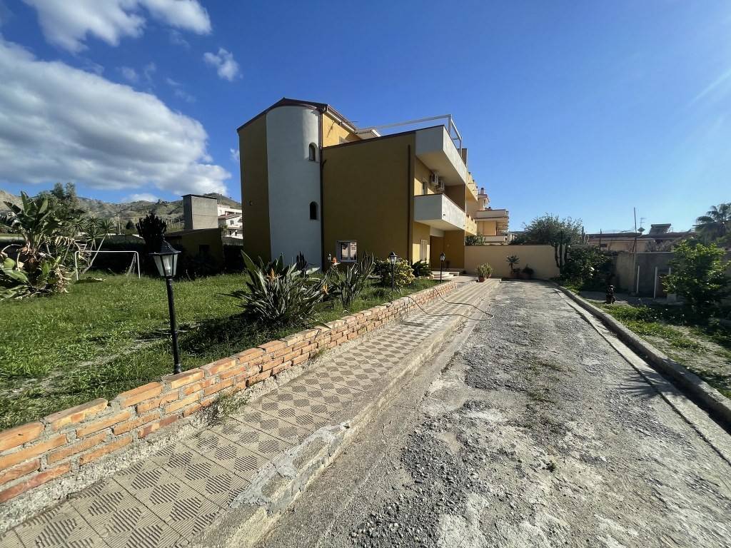 Villa a Motta san giovanni in Via Nazionale Traversa 2 - Foto 2
