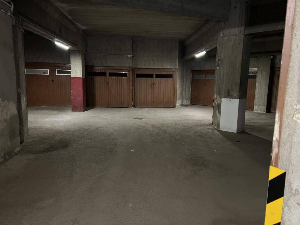 Box / garage a Alessandria in Via Piave, 57 - Foto 4