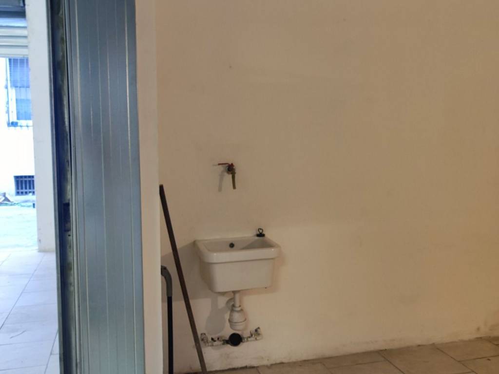 Box / garage a Pescara in Corso Vittorio Emanuele II, 115 - Foto 5