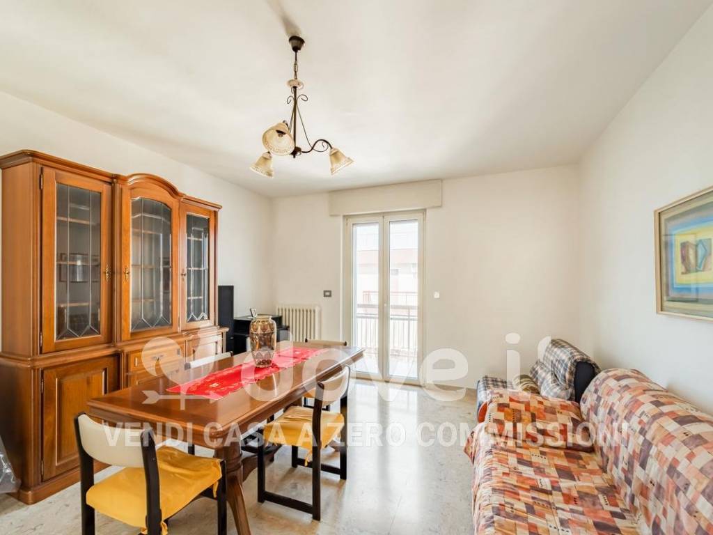 Appartamento a Bitonto in Via Angelo Messeni, 55 - Foto 2