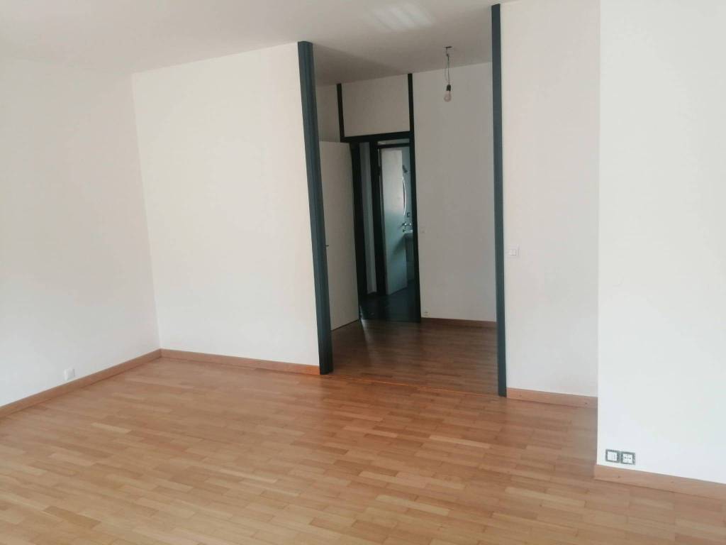 Appartamento a Como in Via Alessandro Volta, 65 - Foto 4