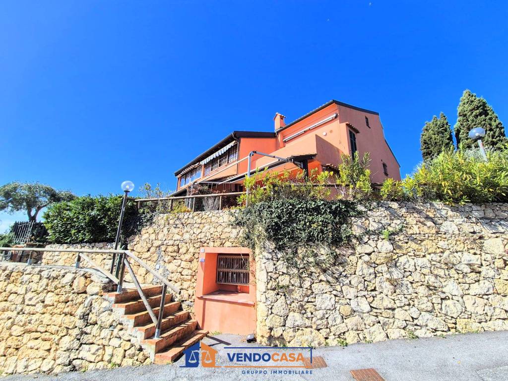 Appartamento a Finale ligure in Via Flavio Gioia - Foto 5