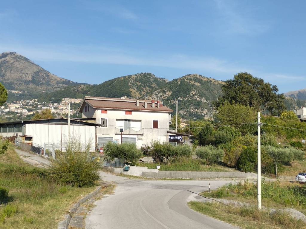 Villa a Lauria in Strada Provinciale Tirrena - Foto 3