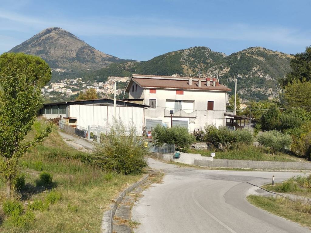 Villa a Lauria in Strada Provinciale Tirrena - Foto 4