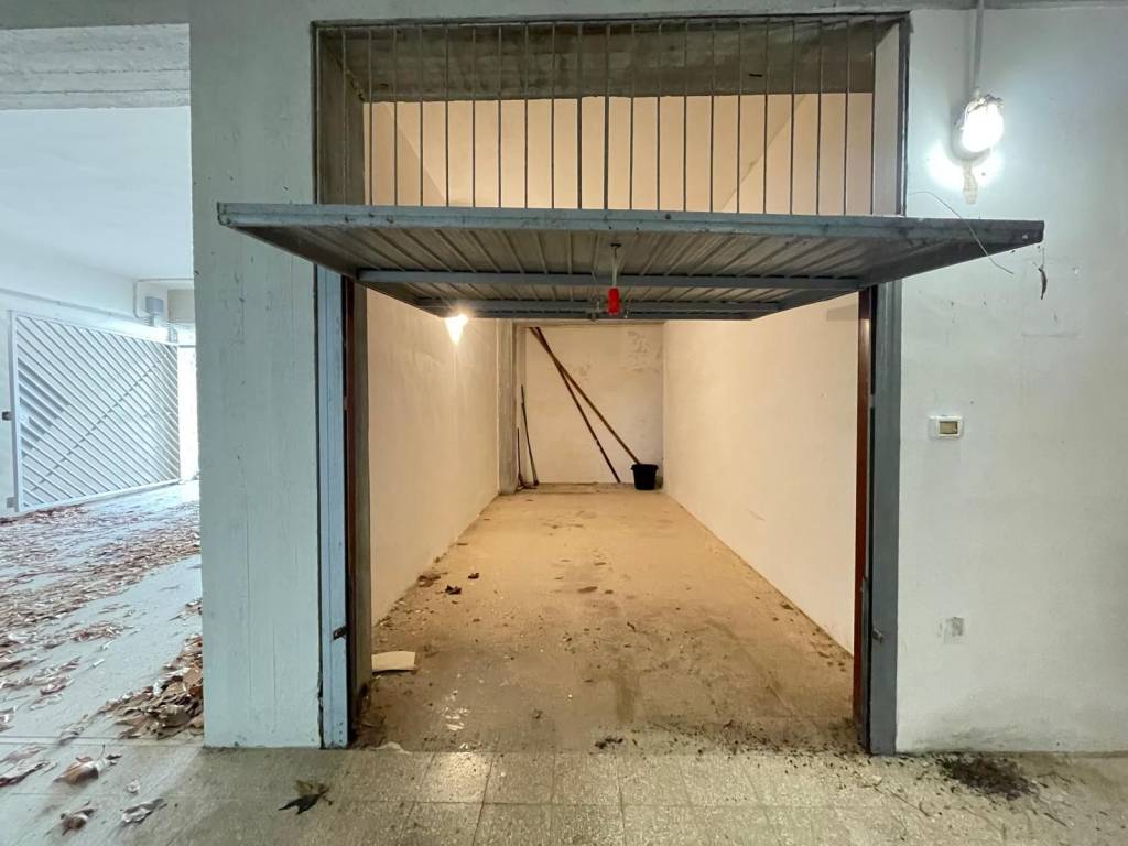Box / garage a Melendugno in Via Giovan Battista Pergolesi - Foto 2