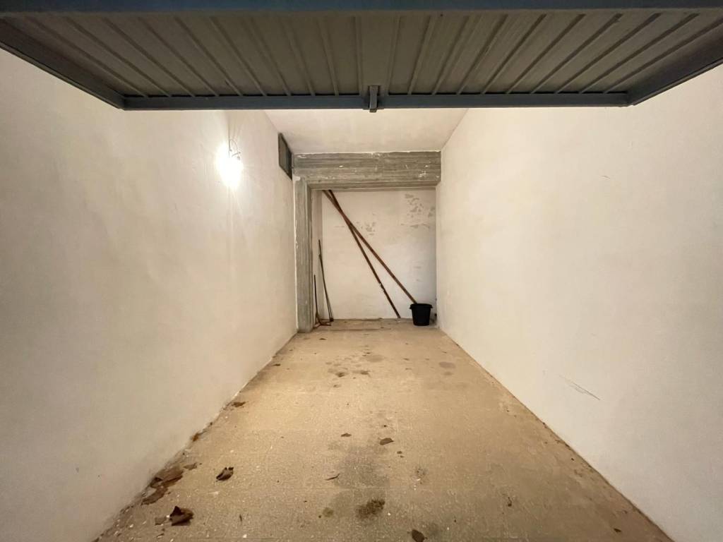 Box / garage a Melendugno in Via Giovan Battista Pergolesi - Foto 5