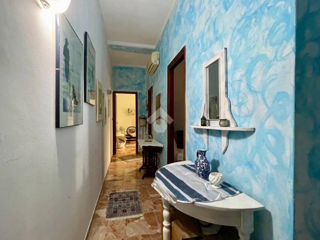Casa indipendente a Castellammare del golfo in Via Raffaello Sanzio, 11 - Foto 3