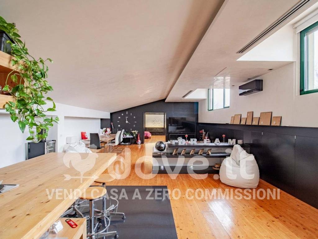 Loft / open space a Rovigo in Via Luigi Einaudi, 50 - Foto 2