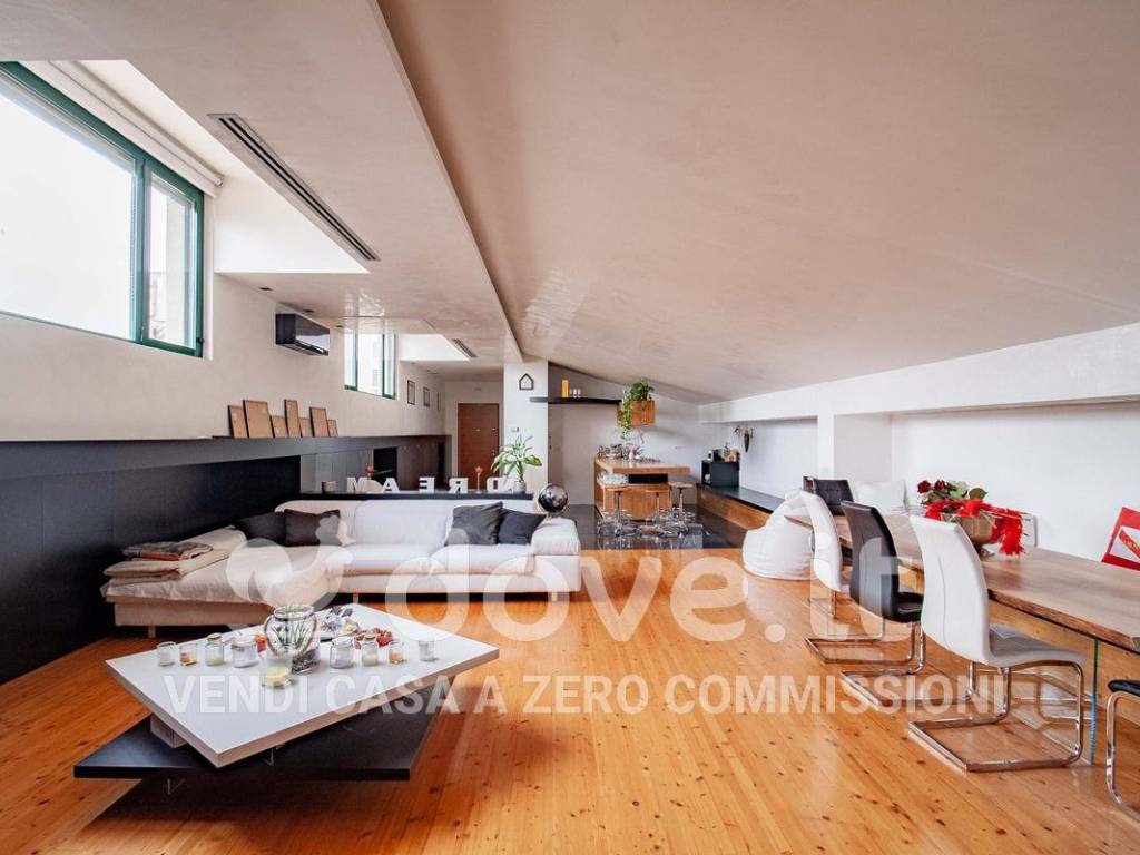 Loft / open space a Rovigo in Via Luigi Einaudi, 50 - Foto 3