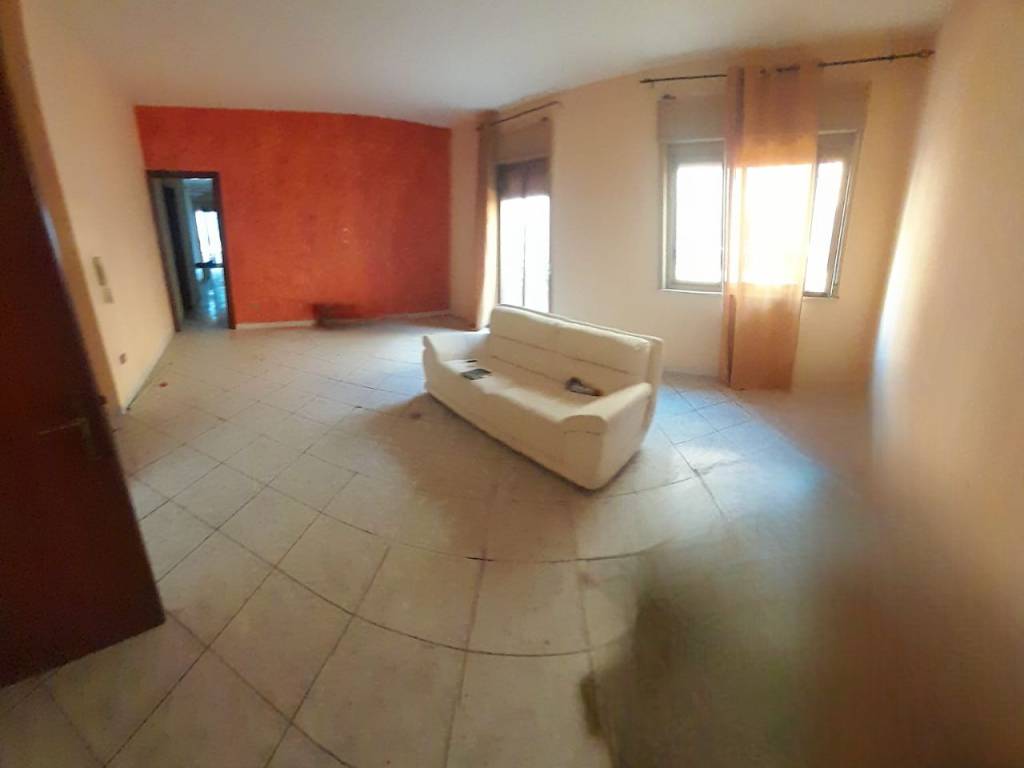 Casa indipendente a Cinisi in Via Regina Elena - Foto 3