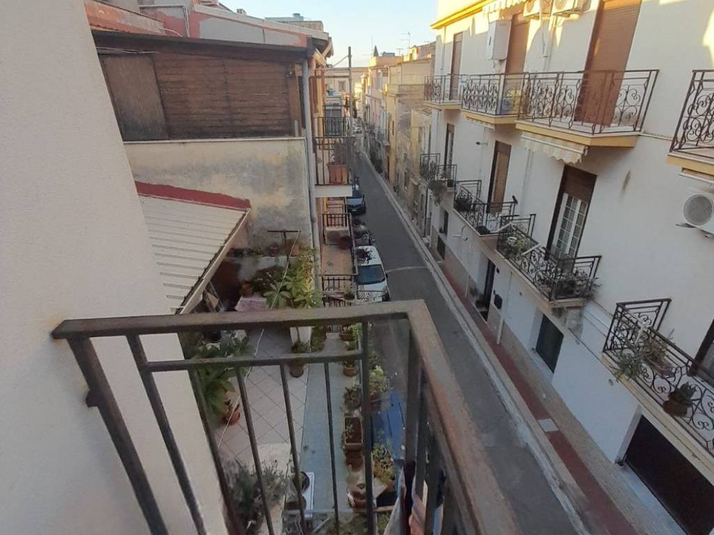 Casa indipendente a Cinisi in Via Regina Elena - Foto 5