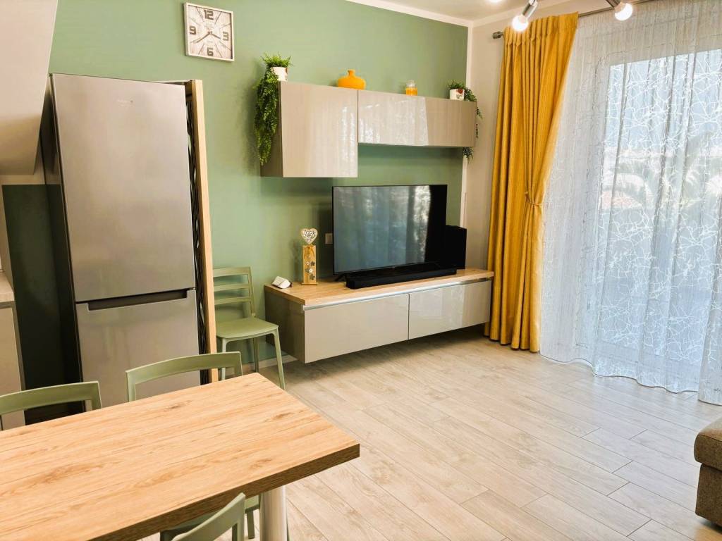 Attico / mansarda a Alba adriatica in Viale Giuseppe Mazzini - Foto 2