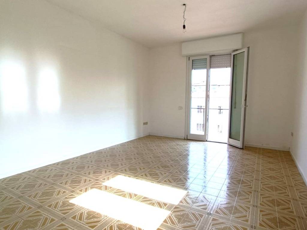 Appartamento a Peschiera del garda in Via Goito - Foto 3