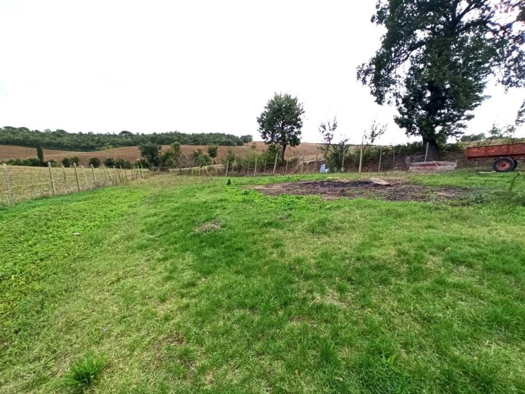 Terreno a Castiglione del lago in Via Nazionale, 39 - Foto 4