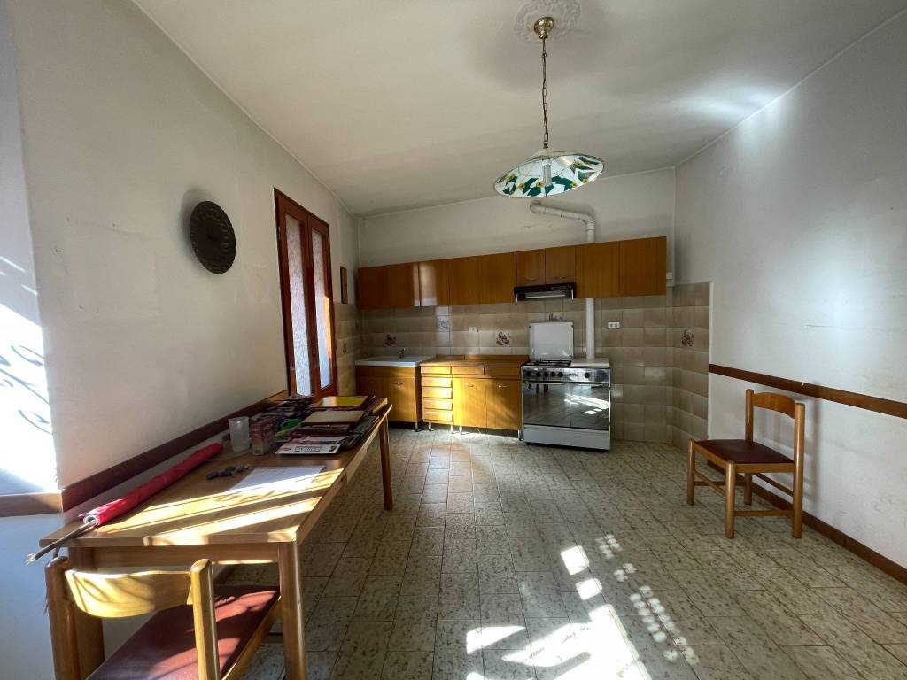 Casa indipendente a Romano di lombardia in Via Patrioti Romanesi - Foto 4