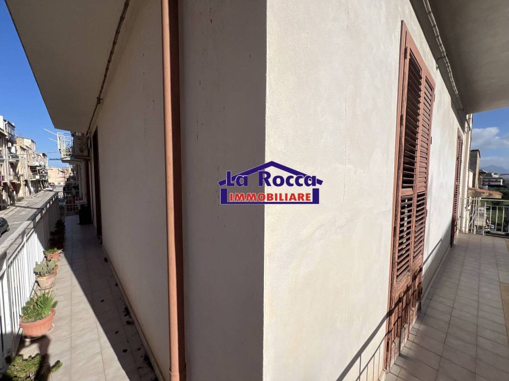 Casa indipendente a Alcamo in Via Soldato Ignazio Barbuscia - Foto 4